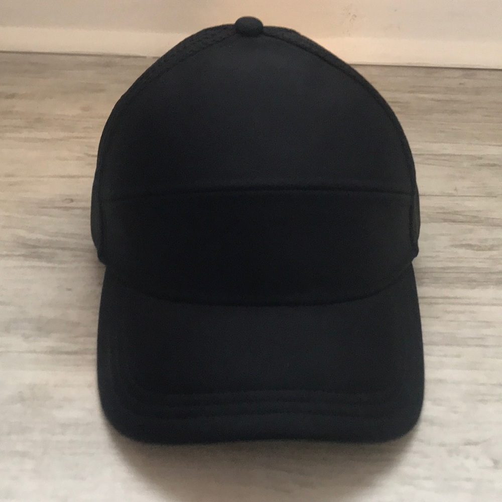 Lululemon hat